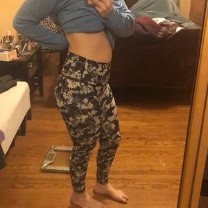 Lululemon size 8 worn one time